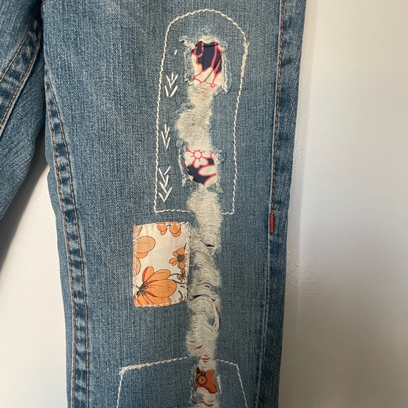 True Religion unique patchwork jeans - Picture 8 of 16